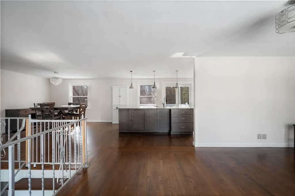 188 Brookwood Road Warwick RI 02889