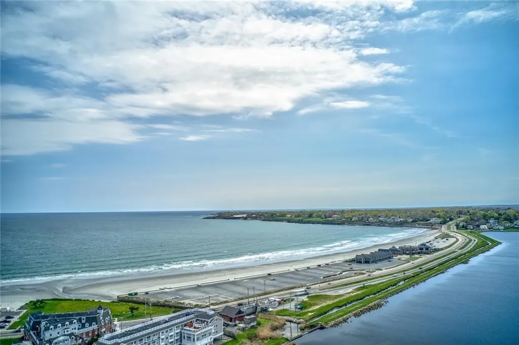 40 Draper Avenue Middletown RI 02842