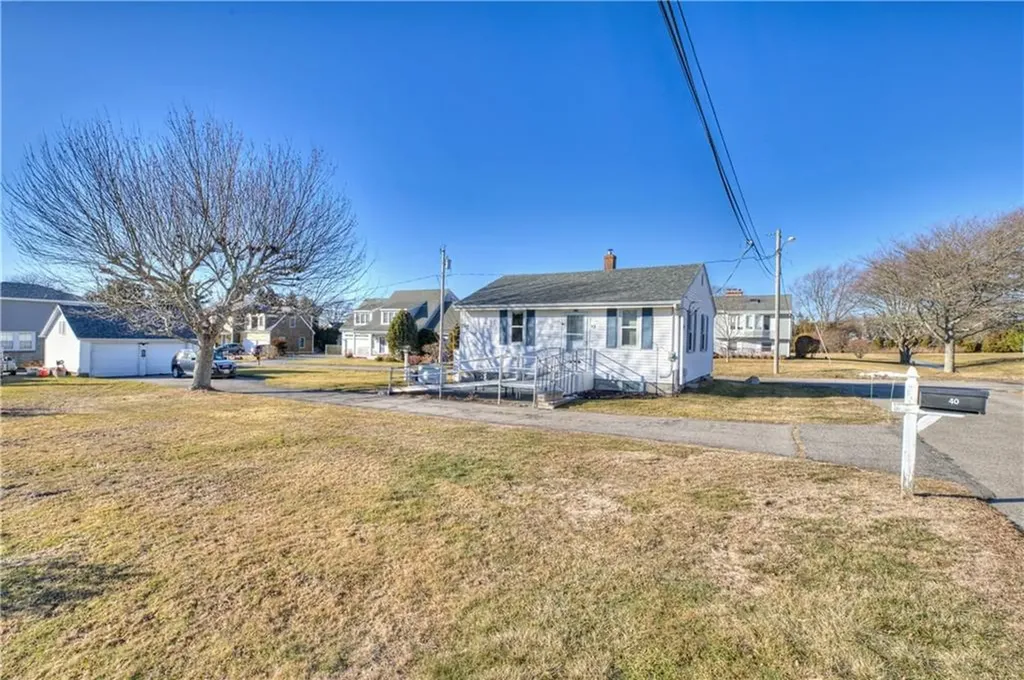 40 Draper Avenue Middletown RI 02842
