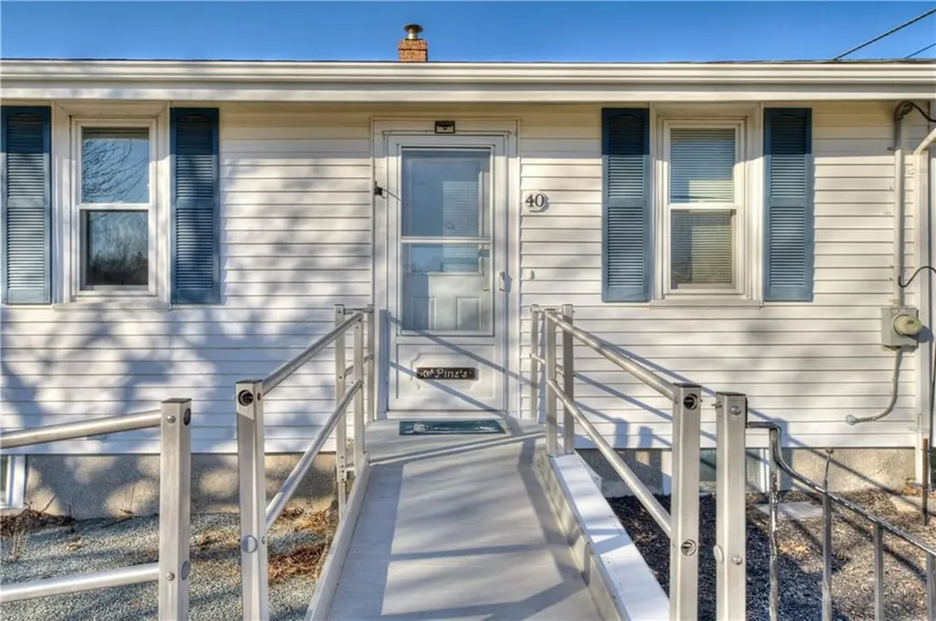 40 Draper Avenue Middletown RI 02842