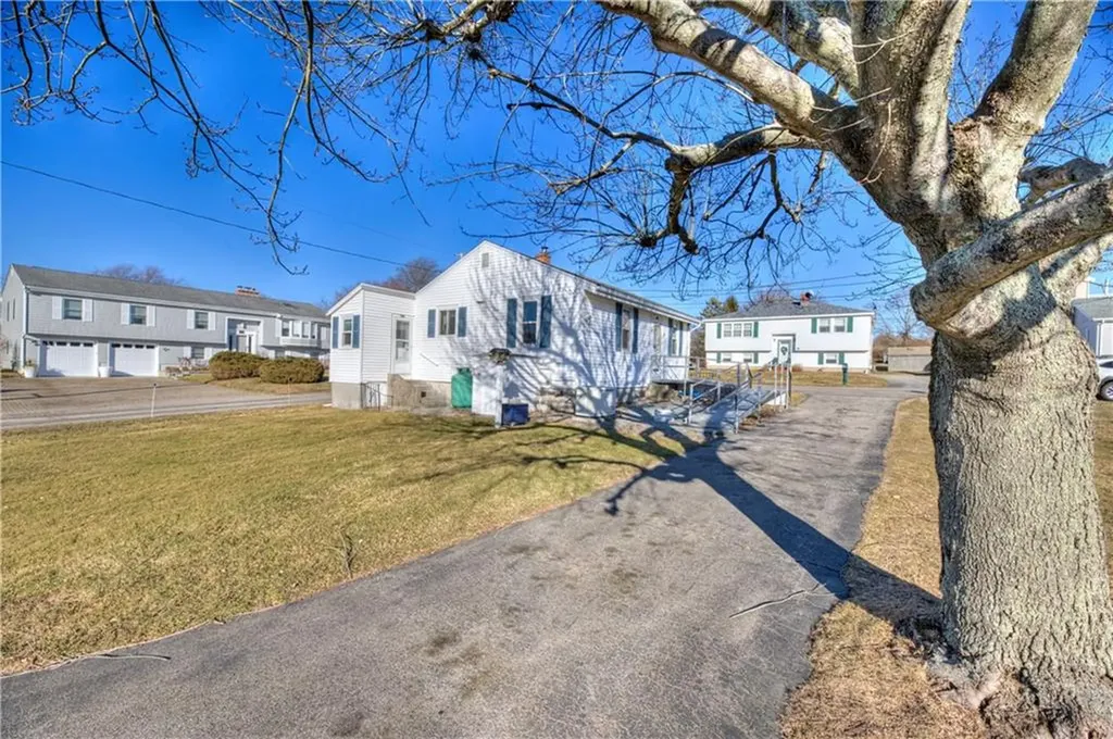 40 Draper Avenue Middletown RI 02842
