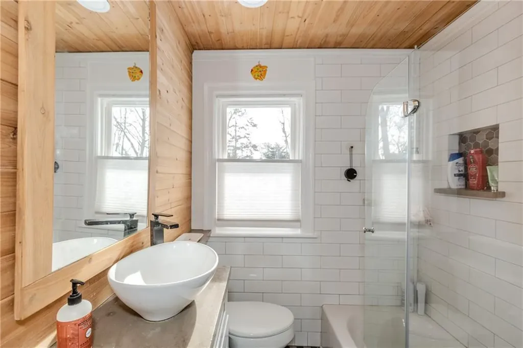 110 Mayfair Road Warwick RI 02888
