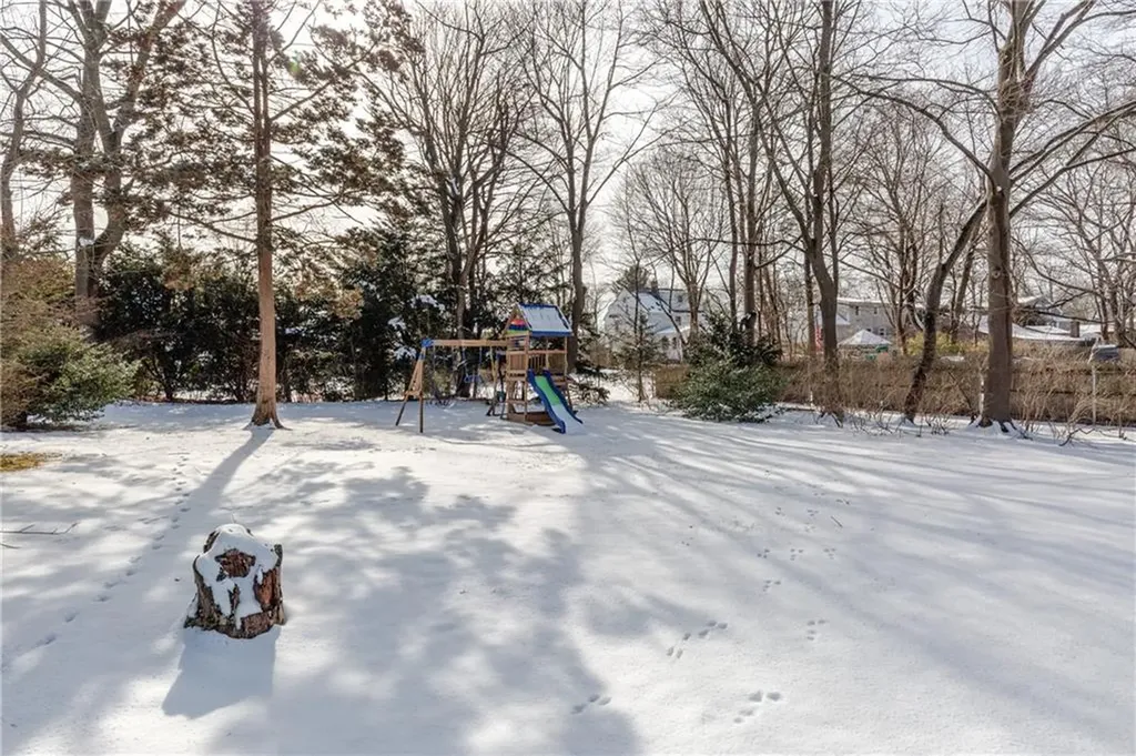 110 Mayfair Road Warwick RI 02888