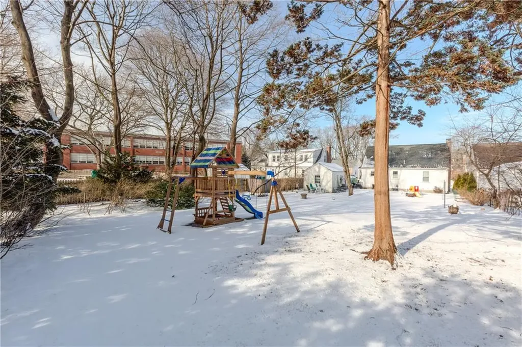 110 Mayfair Road Warwick RI 02888