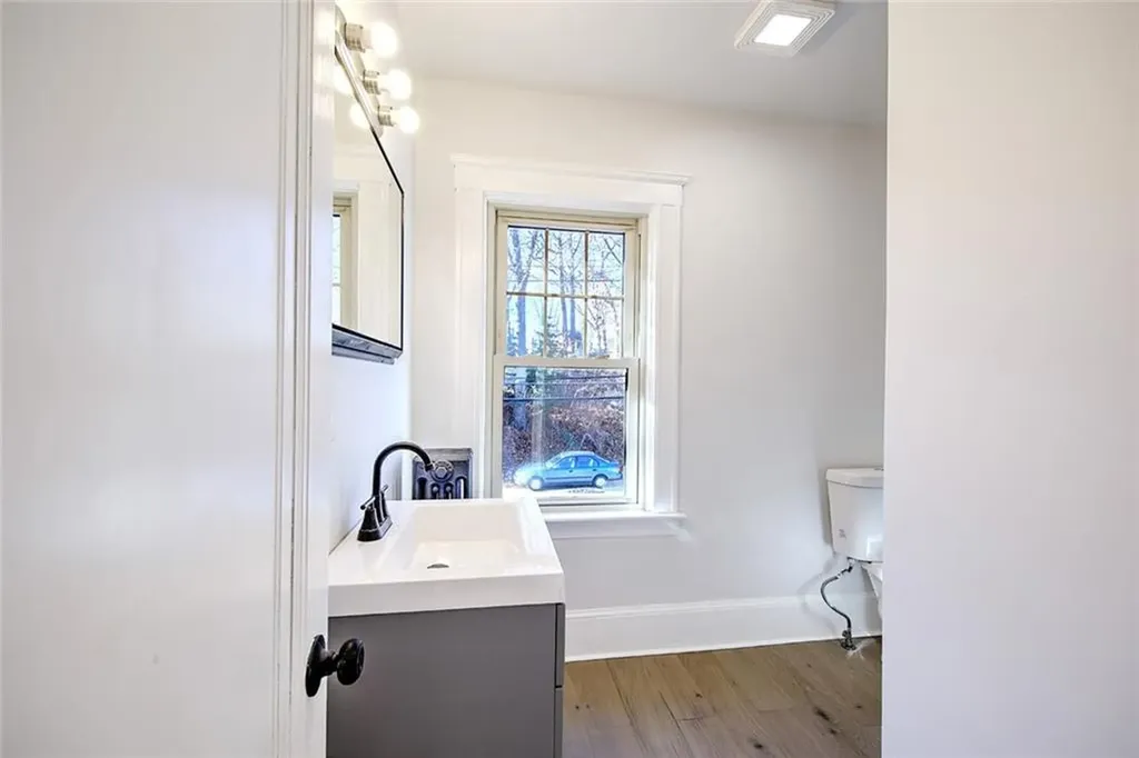 97 Huxley Avenue Providence RI 02908