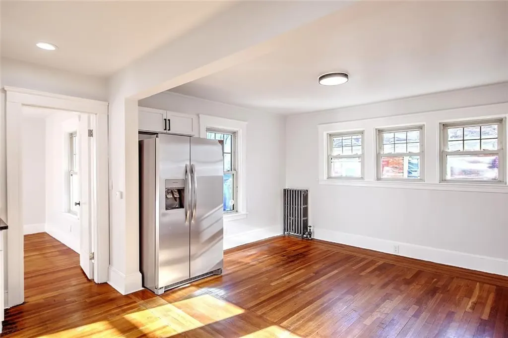 97 Huxley Avenue Providence RI 02908