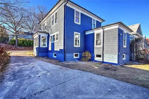 97 Huxley Avenue Providence RI 02908