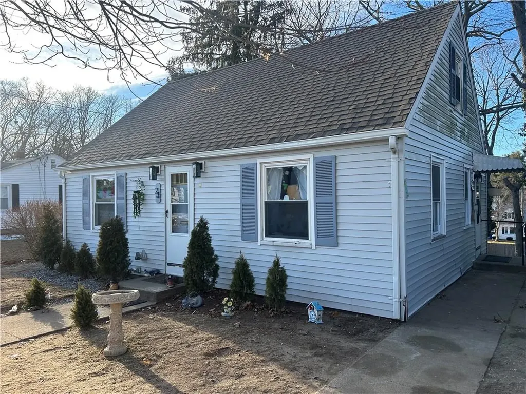 23 Crossland Road West Warwick RI 02893