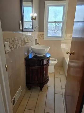 11 Coolidge Street Johnston RI 02919