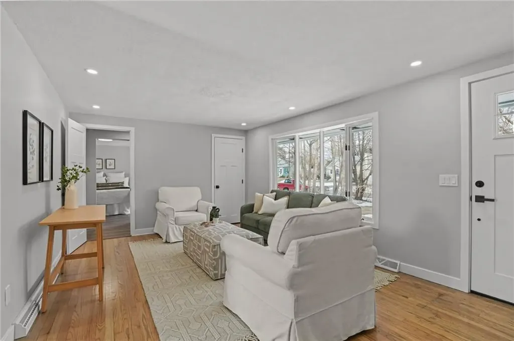 142 Cady Avenue Warwick RI 02889