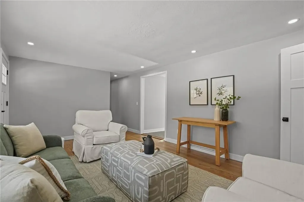 142 Cady Avenue Warwick RI 02889