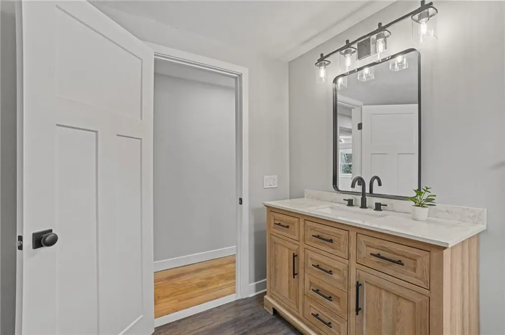 142 Cady Avenue Warwick RI 02889