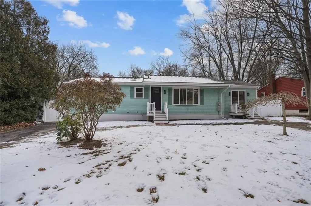142 Cady Avenue Warwick RI 02889