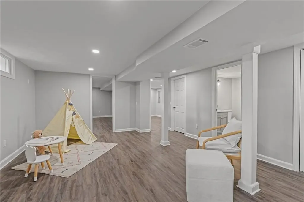 142 Cady Avenue Warwick RI 02889