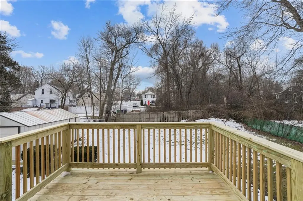 142 Cady Avenue Warwick RI 02889