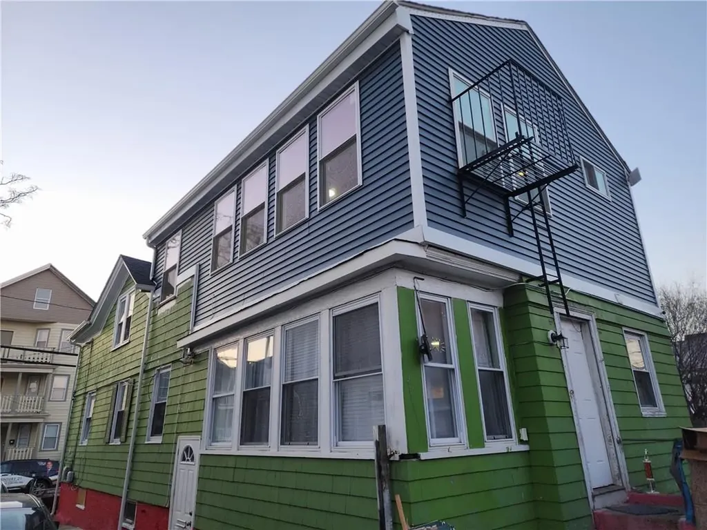131 River Avenue Providence RI 02908