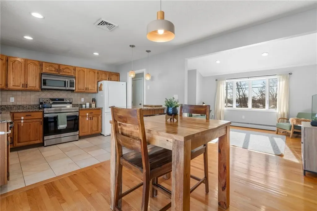 77 Hilltop Road Cumberland RI 02864