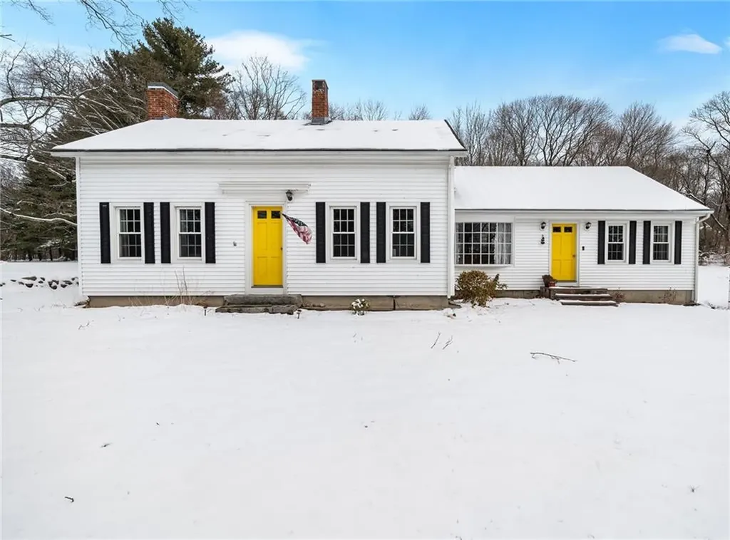 81 Stillwater Road Smithfield RI 02917
