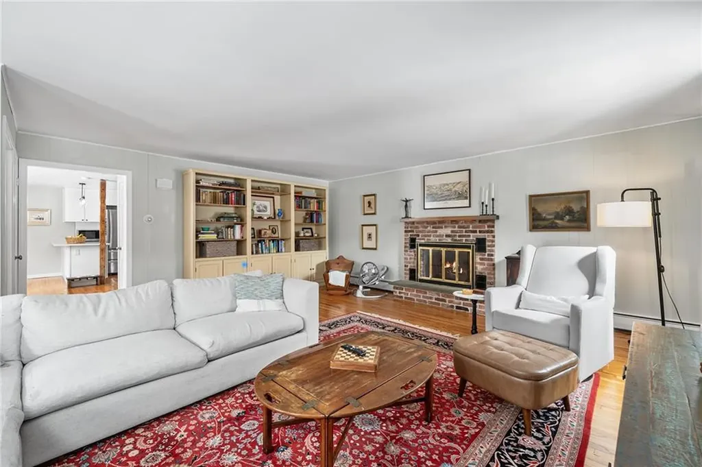 81 Stillwater Road Smithfield RI 02917