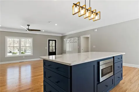 41 Old Farm Lane Tiverton RI 02878