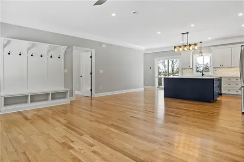 41 Old Farm Lane Tiverton RI 02878