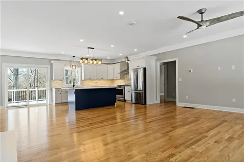 41 Old Farm Lane Tiverton RI 02878