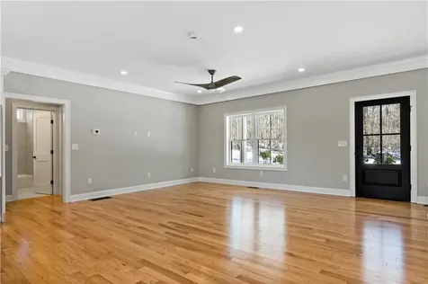 41 Old Farm Lane Tiverton RI 02878