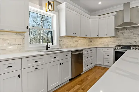 41 Old Farm Lane Tiverton RI 02878