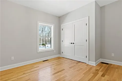 41 Old Farm Lane Tiverton RI 02878