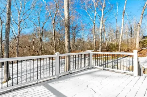 41 Old Farm Lane Tiverton RI 02878