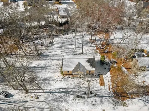 41 Old Farm Lane Tiverton RI 02878