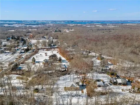 41 Old Farm Lane Tiverton RI 02878