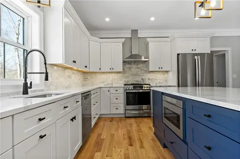 41 Old Farm Lane Tiverton RI 02878