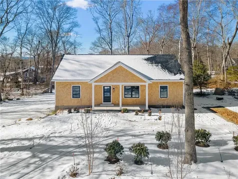 41 Old Farm Lane Tiverton RI 02878