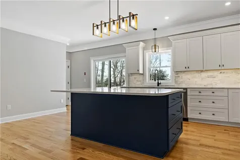 41 Old Farm Lane Tiverton RI 02878