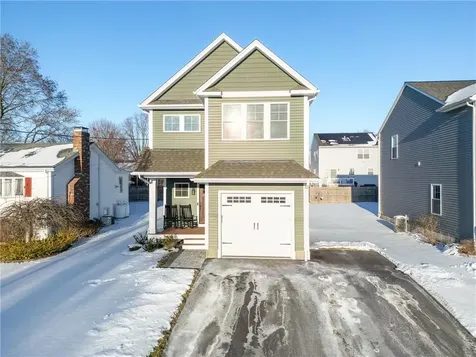 27 Bellevue Avenue Cumberland RI 02864