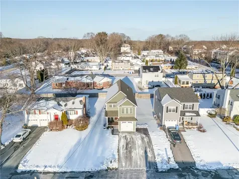 27 Bellevue Avenue Cumberland RI 02864