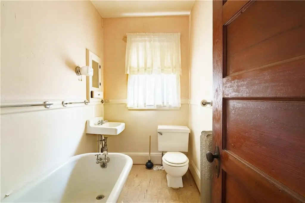 157 Chapin Avenue Providence RI 02909