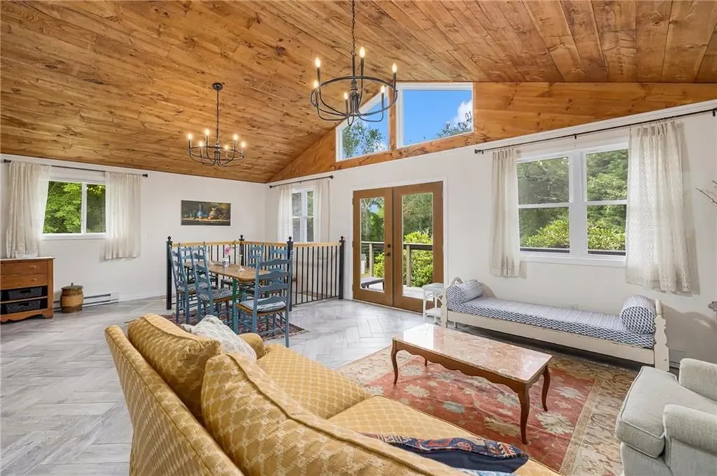 29 Schooner Avenue Jamestown RI 02835
