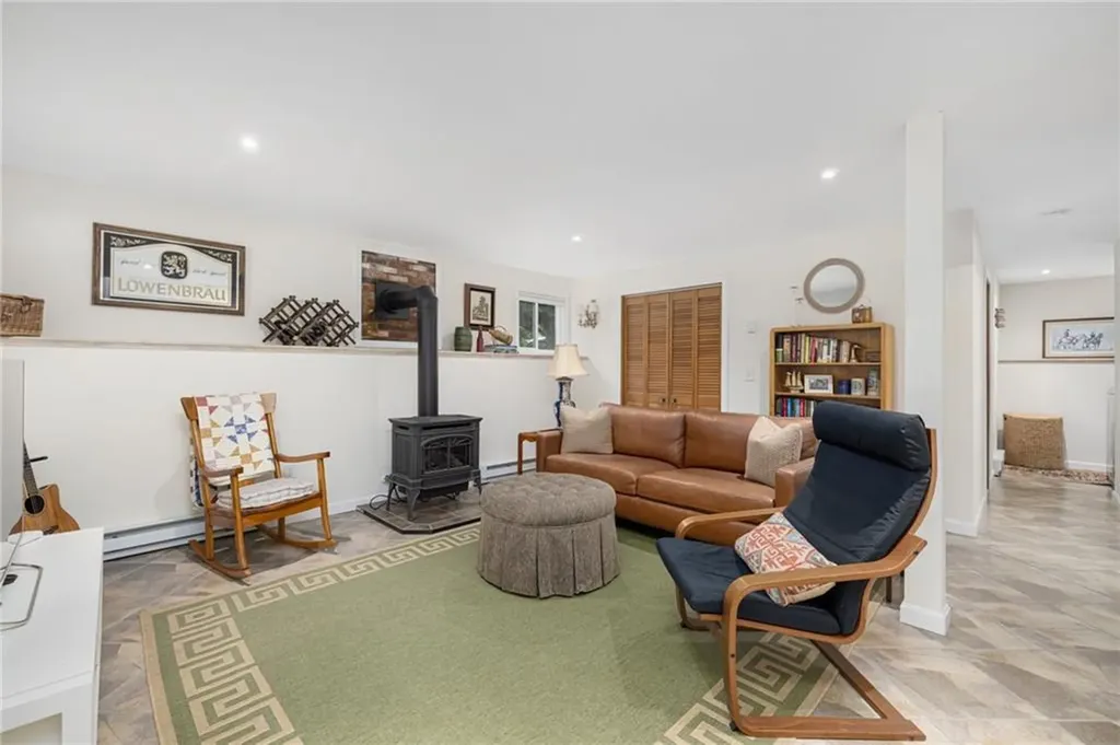 29 Schooner Avenue Jamestown RI 02835