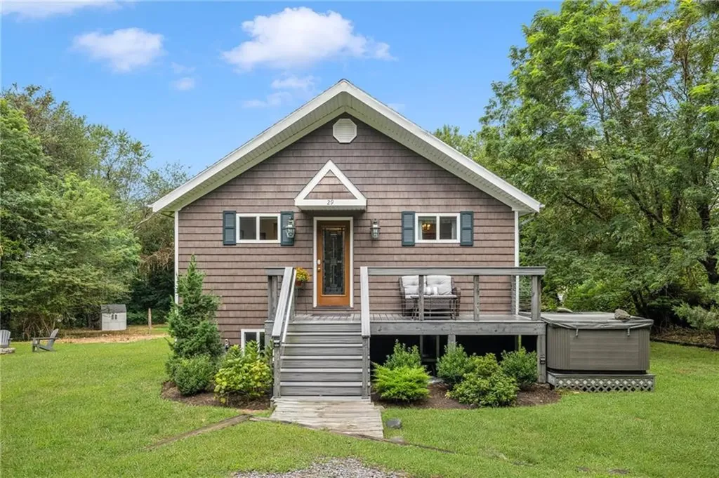 29 Schooner Avenue Jamestown RI 02835