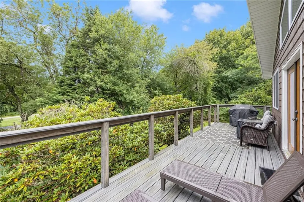 29 Schooner Avenue Jamestown RI 02835