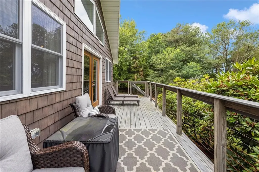 29 Schooner Avenue Jamestown RI 02835