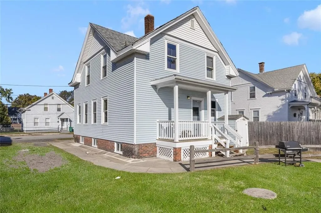 72 Blackburn Street Warwick RI 02886