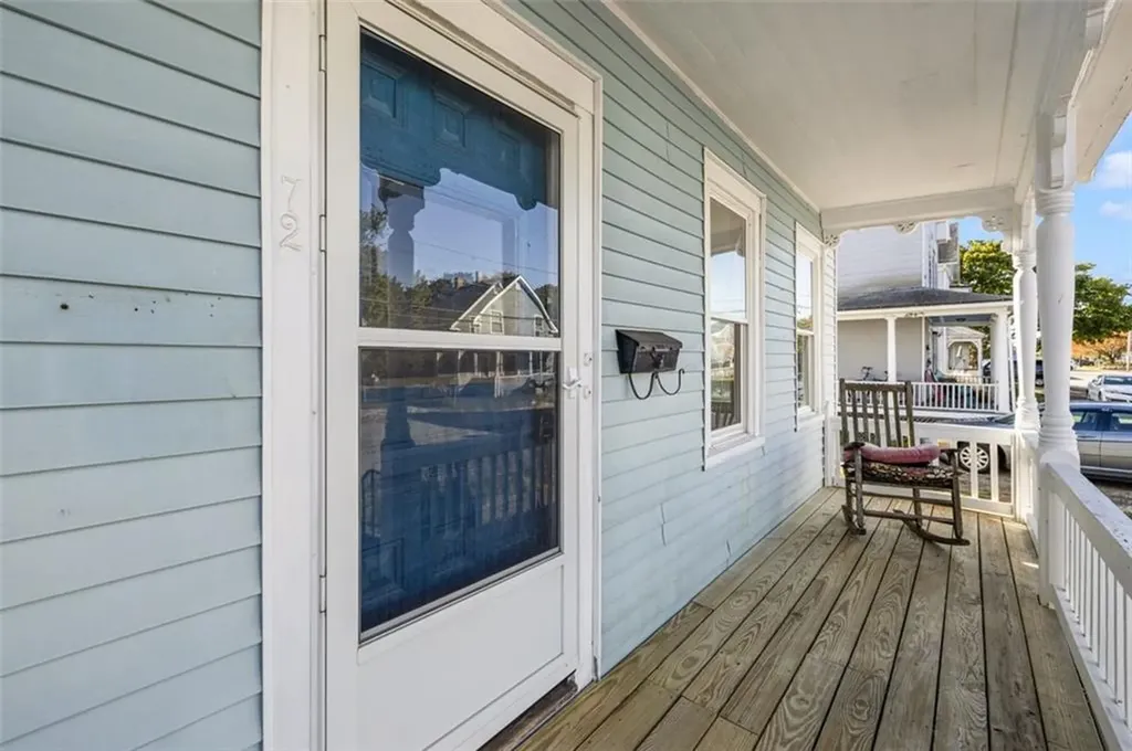 72 Blackburn Street Warwick RI 02886