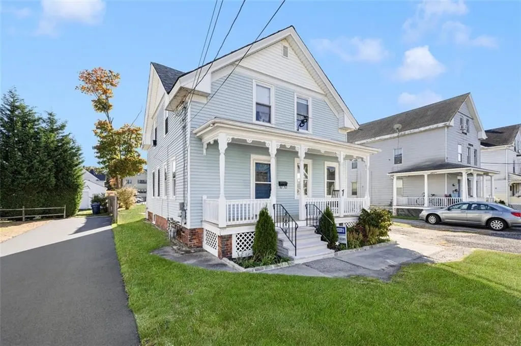 72 Blackburn Street Warwick RI 02886