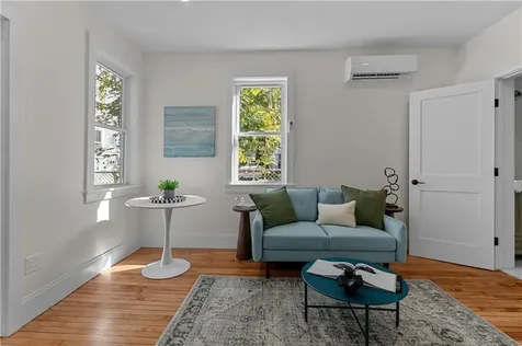 131 Broadway Newport RI 02840