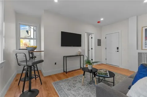 131 Broadway Newport RI 02840