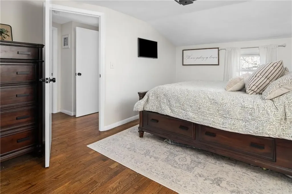 22 Helen Avenue Warwick RI 02886