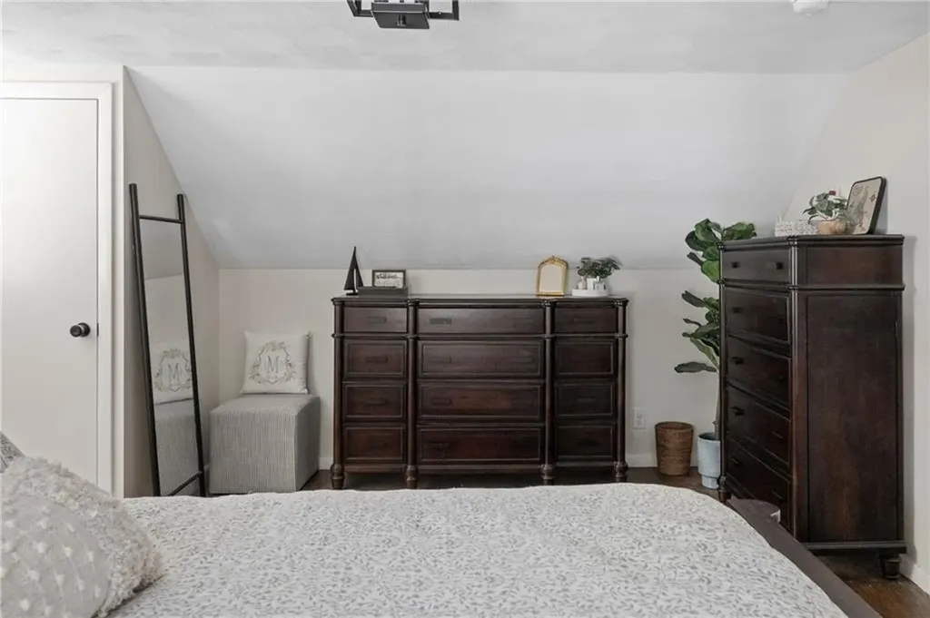 22 Helen Avenue Warwick RI 02886